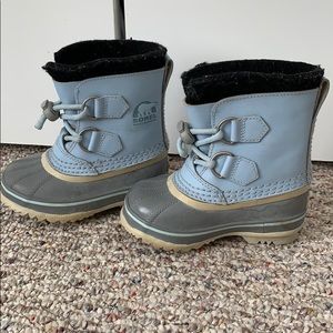 ❄️☃️Girls Sz7 Sorel snow boots.